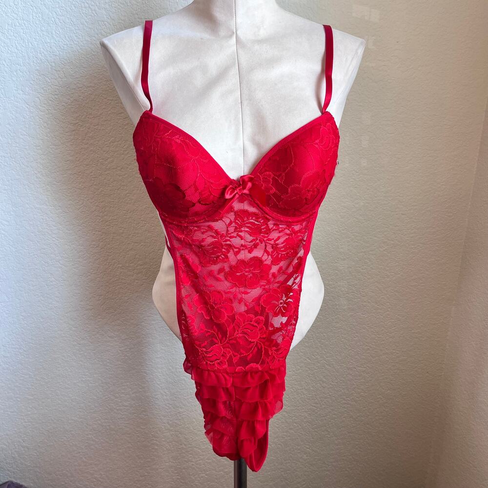 Tracy Red Lace lingerie one piece sleepwear suit boudoir womens Medium bra C
